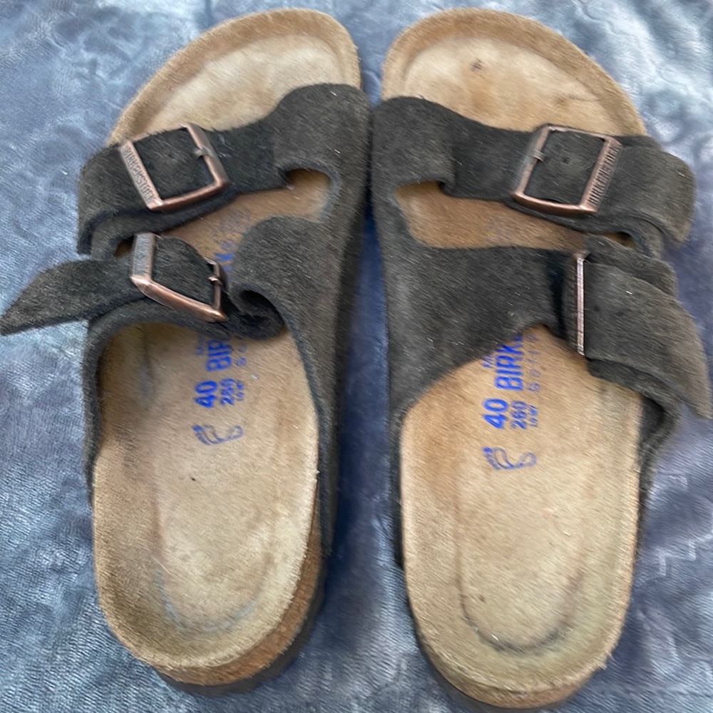 Brown suede Birkenstock sandals used. Size 40